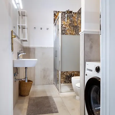 Uffizi Gallery Spacious 3br *