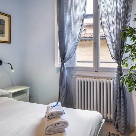 Uffizi Gallery Spacious 3br *