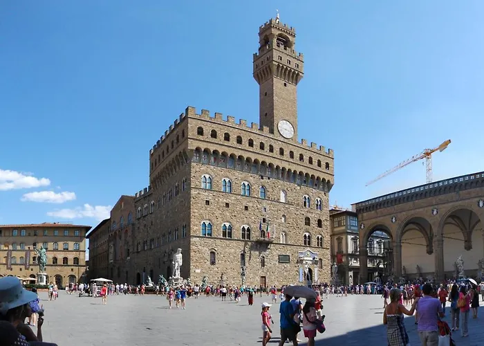 Uffizi Gallery Spacious 3br *